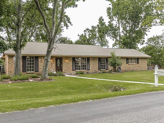 2nd image of 1521 Alta Vista Dr
