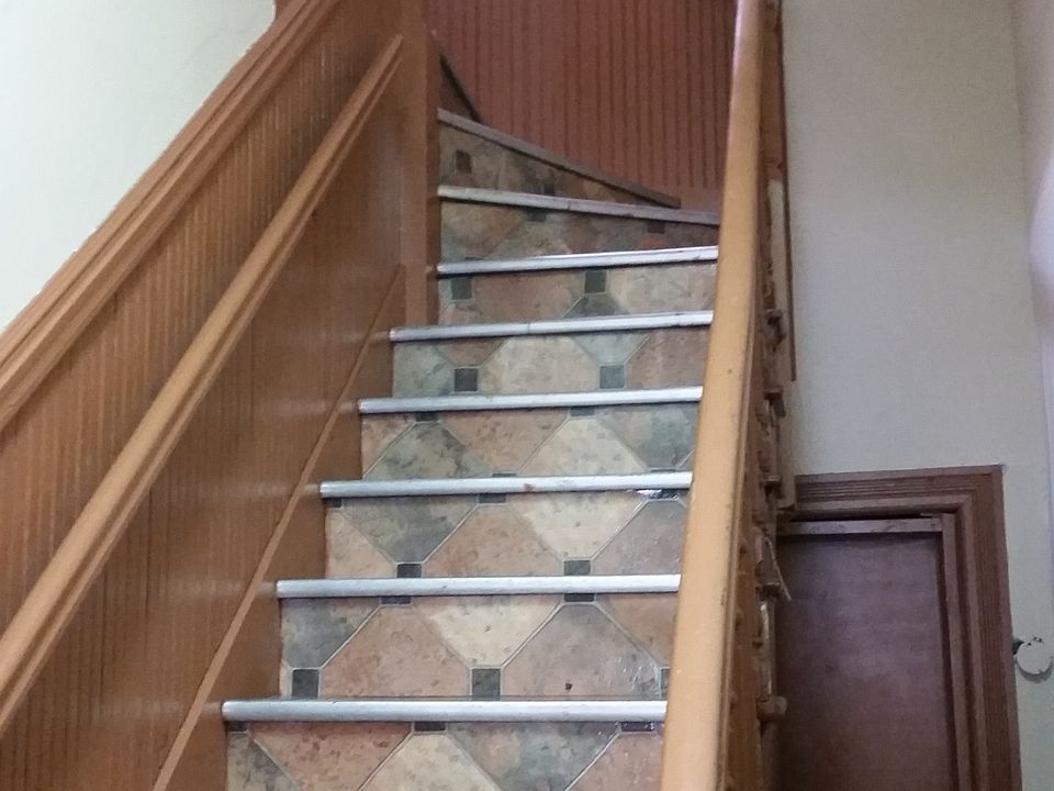 Building Photo 3
