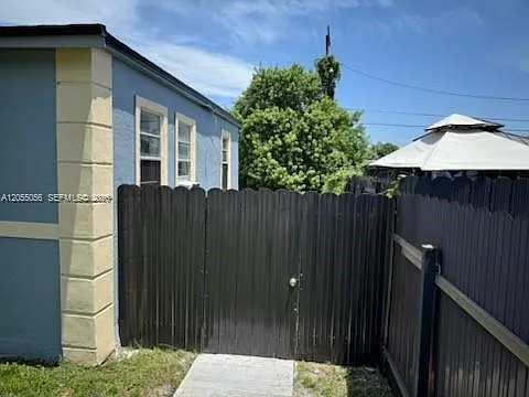 Highview Gardens Sec B — Photo 2