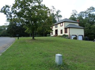 1900 Crescent Dr, Wall Township, NJ 07719