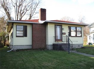 909 N Burnett Rd, Springfield, OH 45503