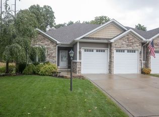 2602 Westwind Dr, Valparaiso, IN 46385