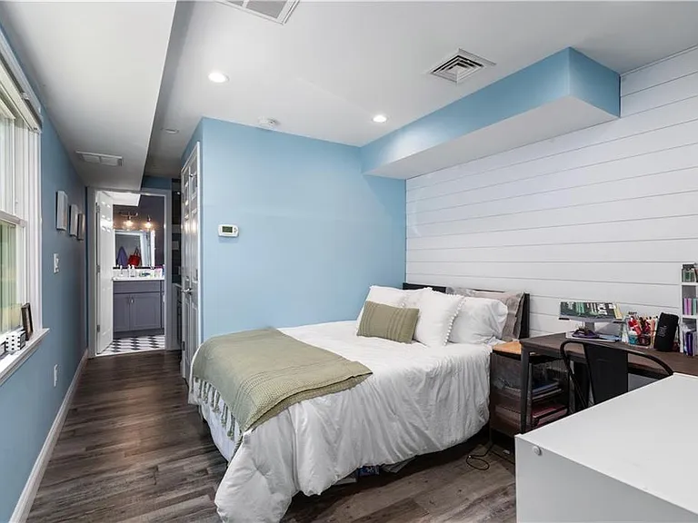 4 James St #2 — Photo 8