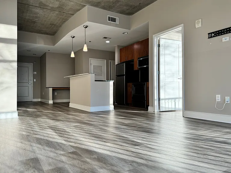 950 W Peachtree St #813 — Photo 6