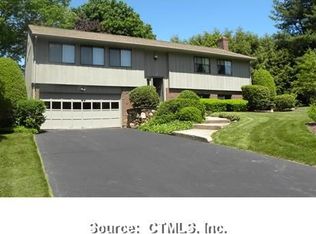 95 Briarwood Dr, Manchester, CT 06040