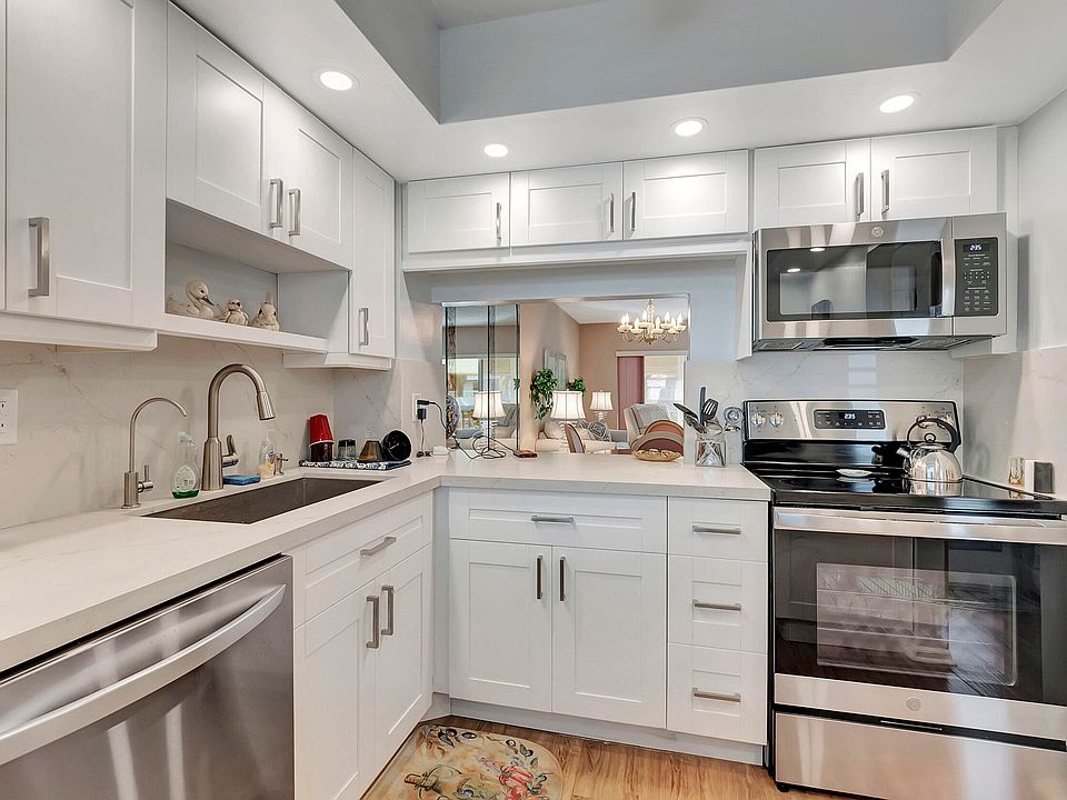 Sandalfoot South Three Condominiums 9880 Marina Blvd Boca Raton FL