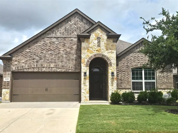 11221 Blaze St, Aubrey, TX 76227