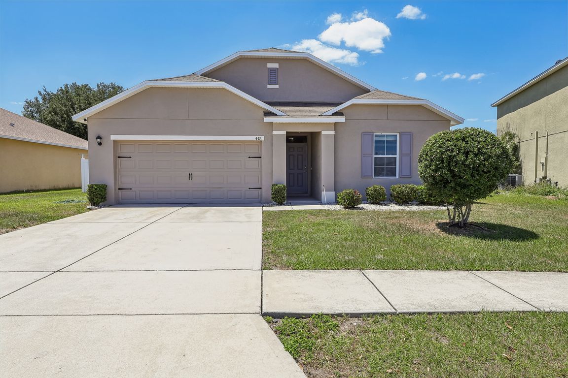 Squires Grove Dr-S2204-001.jpg
