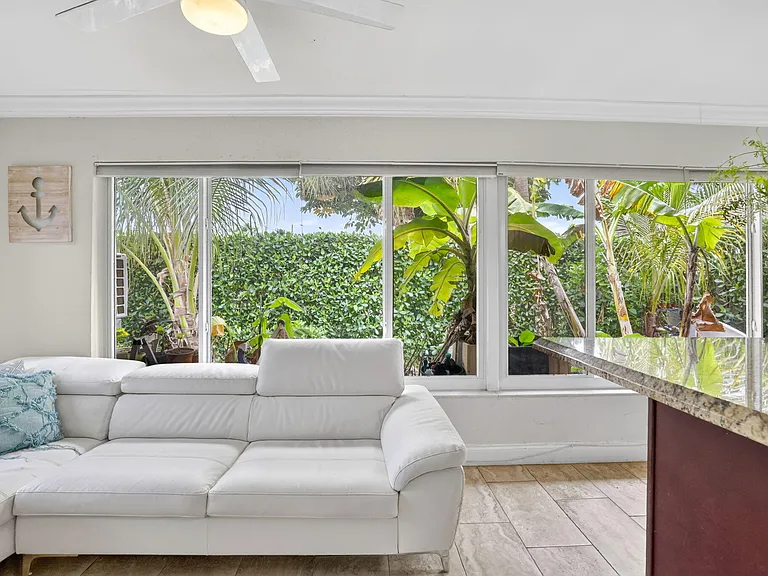 3207 Marine Dr #C — Photo 15