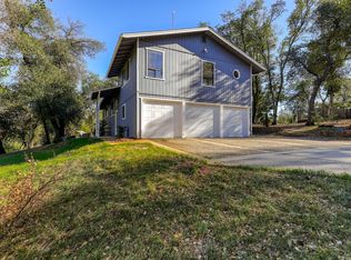 16233 Serene Dr, Redding, CA 96001