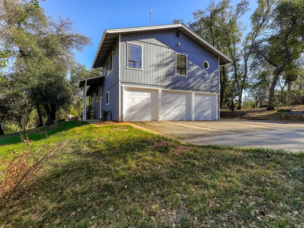 16233 Serene Dr, Redding, CA 96001