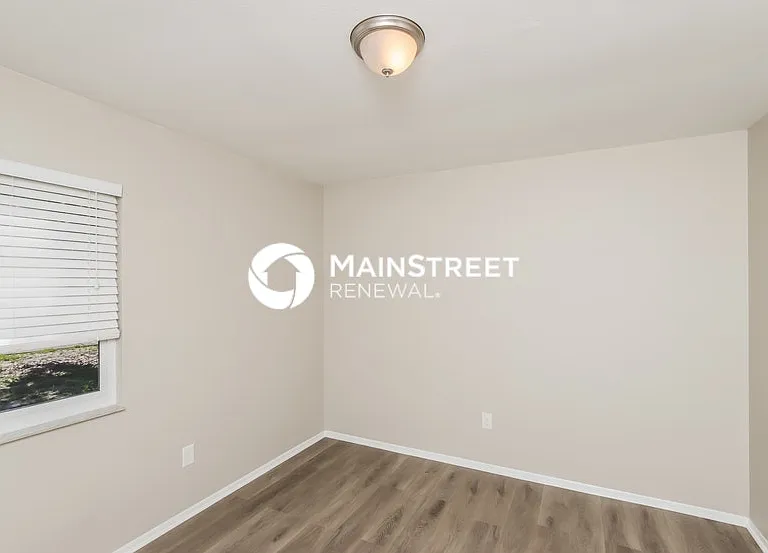 1391 Nolan St NE — Photo 10