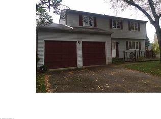 1679 Eisenhower Dr, Brunswick, OH 44212