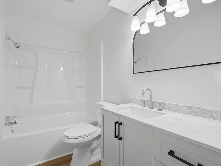 11611 Rustic Rock Dr #B — Photo 18