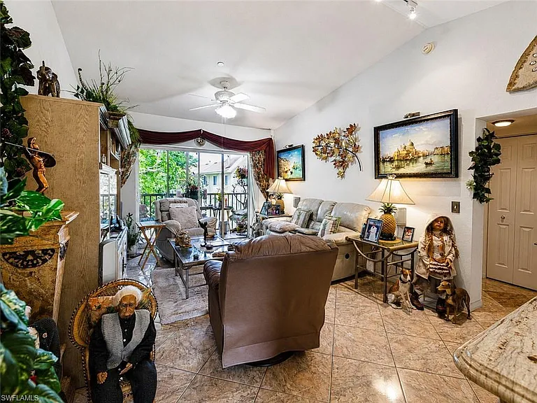 8294 Key Royal Cir #1631 — Photo 10