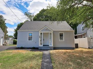 405 Ruth St, Bridgeport, CT 06606