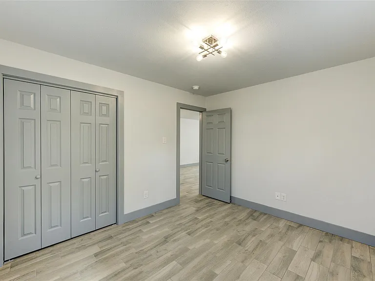 3112 Wentworth St #2 — Photo 16