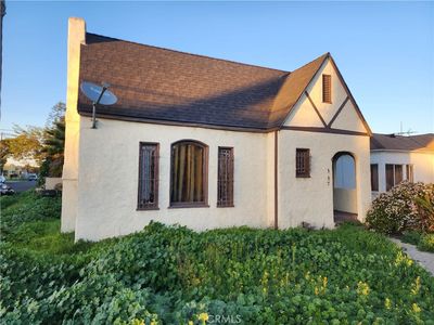 557 W 113th St, Los Angeles, CA, 90044