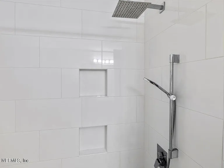 1722 Branch Vine Dr W — Photo 22