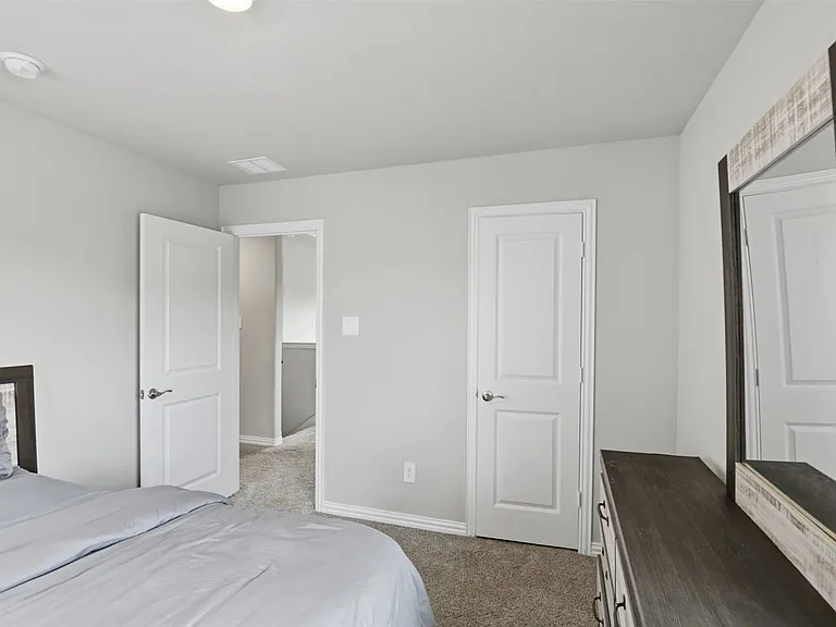 2275 Cliff Springs Dr — Photo 20