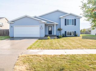 4244 17th St S, Moorhead, MN