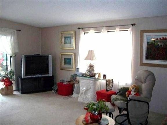 5th image of 17 Angel Falls Cir