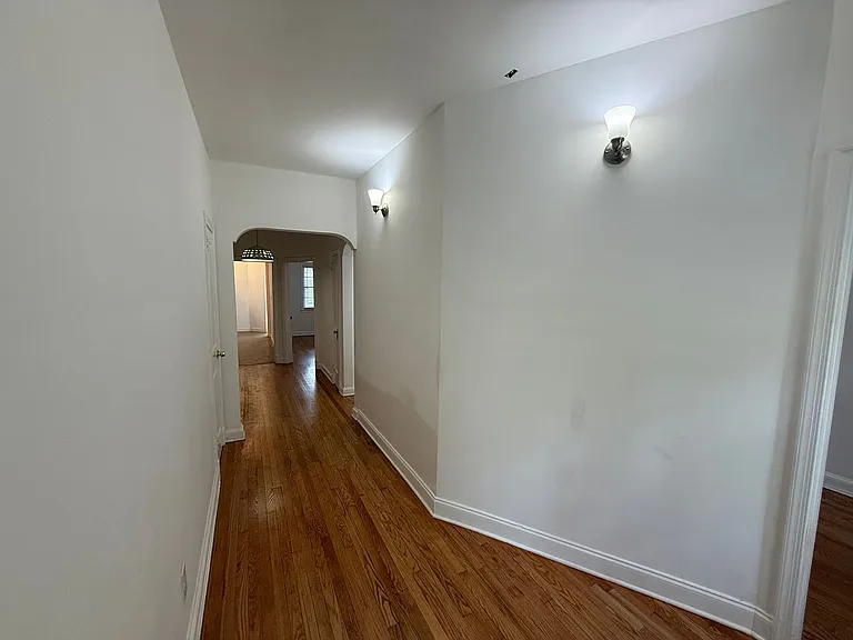 2500 41st St NW — Photo 19