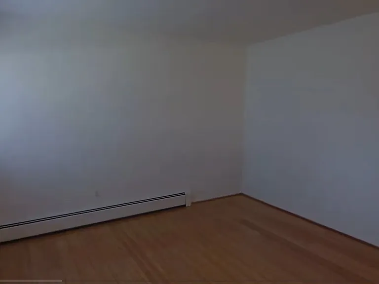 812 Goodale Ave — Photo 3