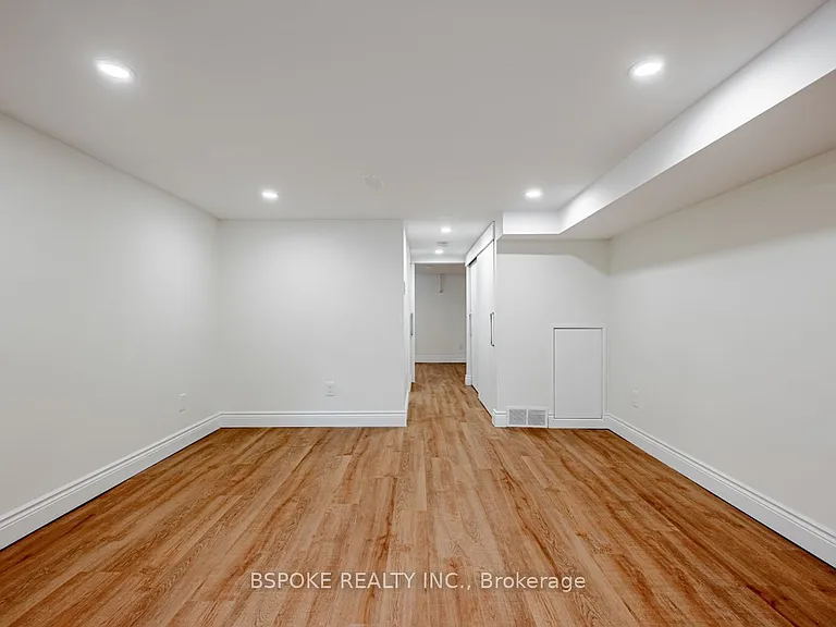 4 Hartford Ave #BASEMENT — Photo 10