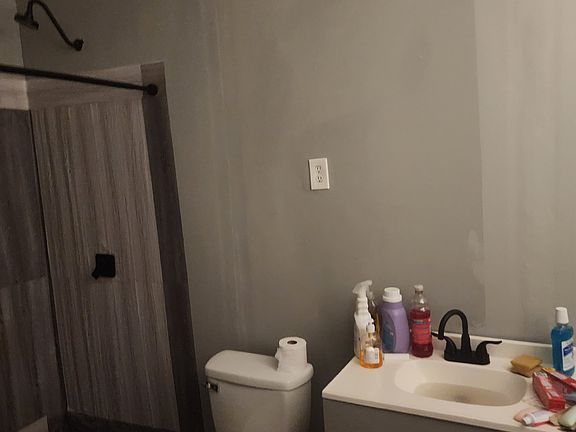 4th image of 224 Sabine St APT 2