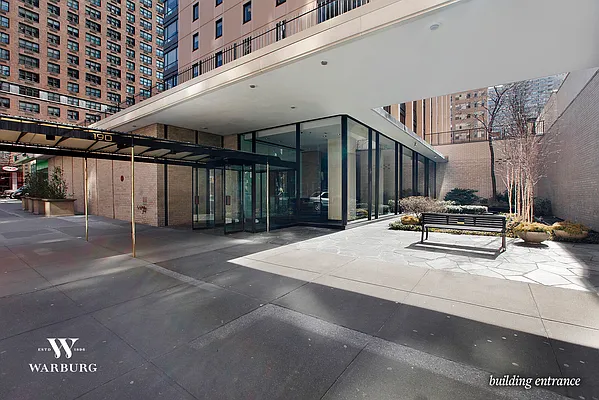 Sold by Coldwell Banker Warburg | media 11