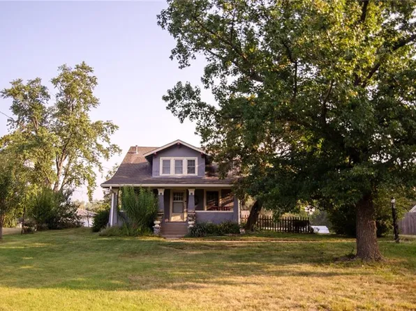 8343 Pratt Rd, Atchison, KS 66002