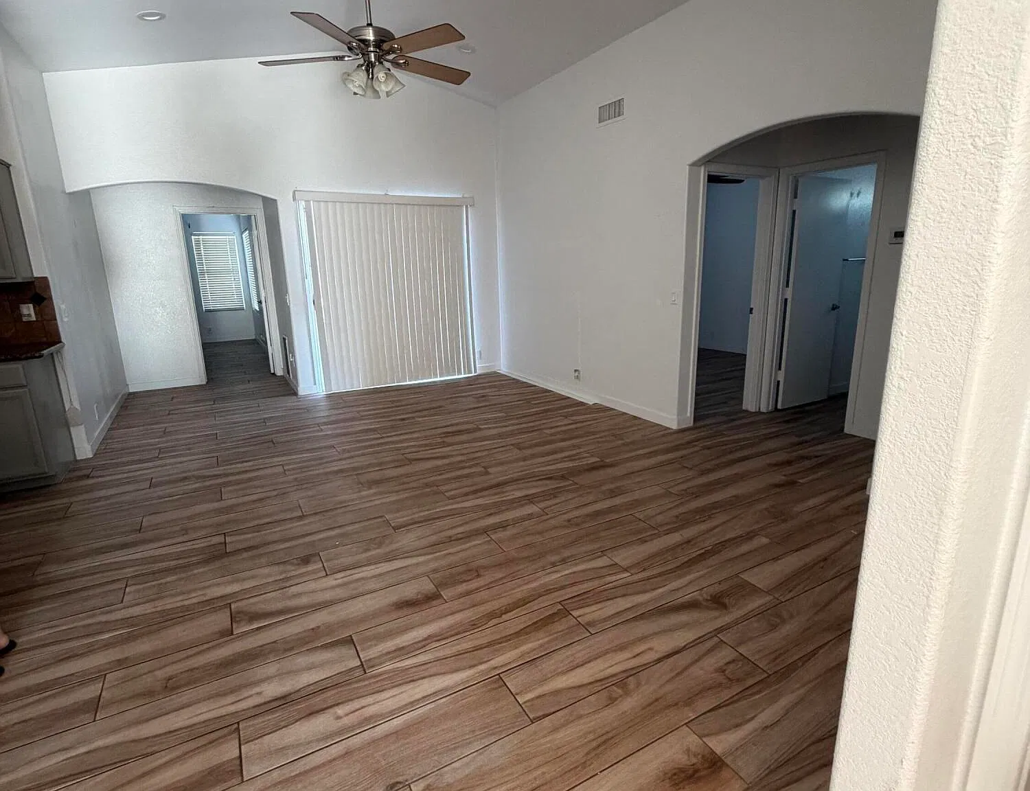 3 bed, 2.0 bath, $2,500 — Photo 3