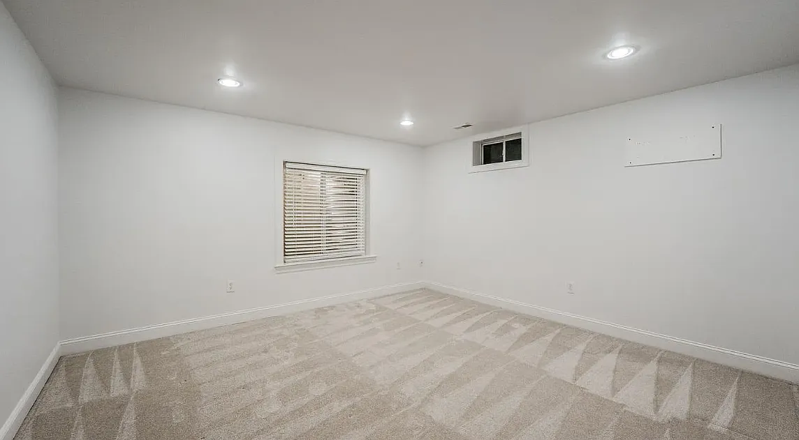 1 bed, 700 sqft, $1,500 — Photo 2