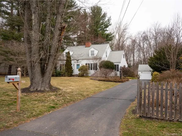 12 Walker Lane, West Hartford, CT 06117