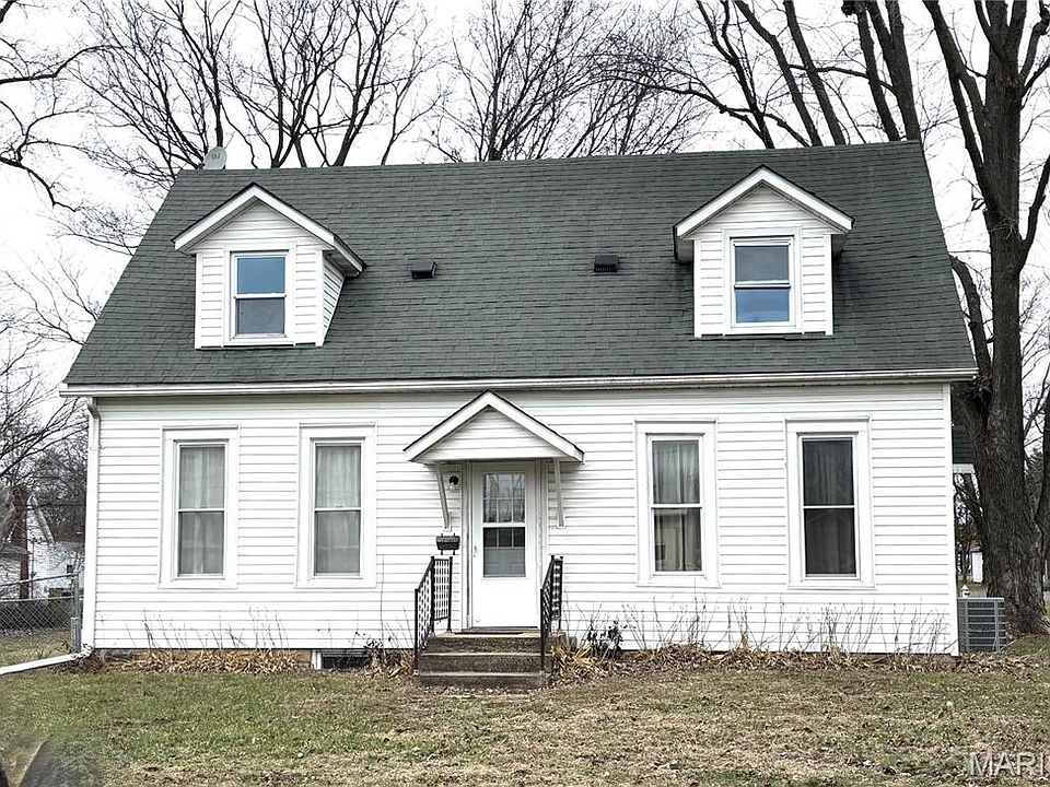 1st image of 1017 E Washington Ave