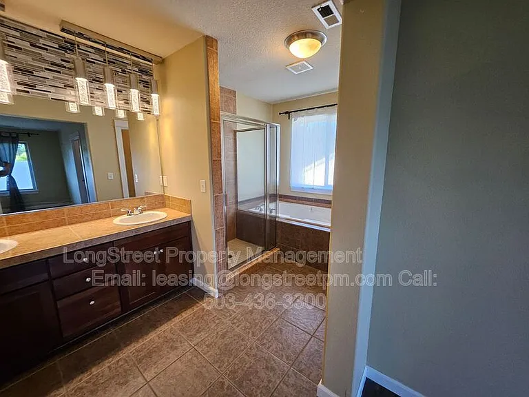 14607 SE Crystal St — Photo 16