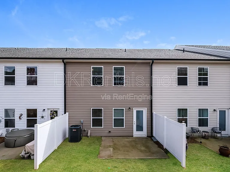 5350 Fox Den Rd — Photo 15