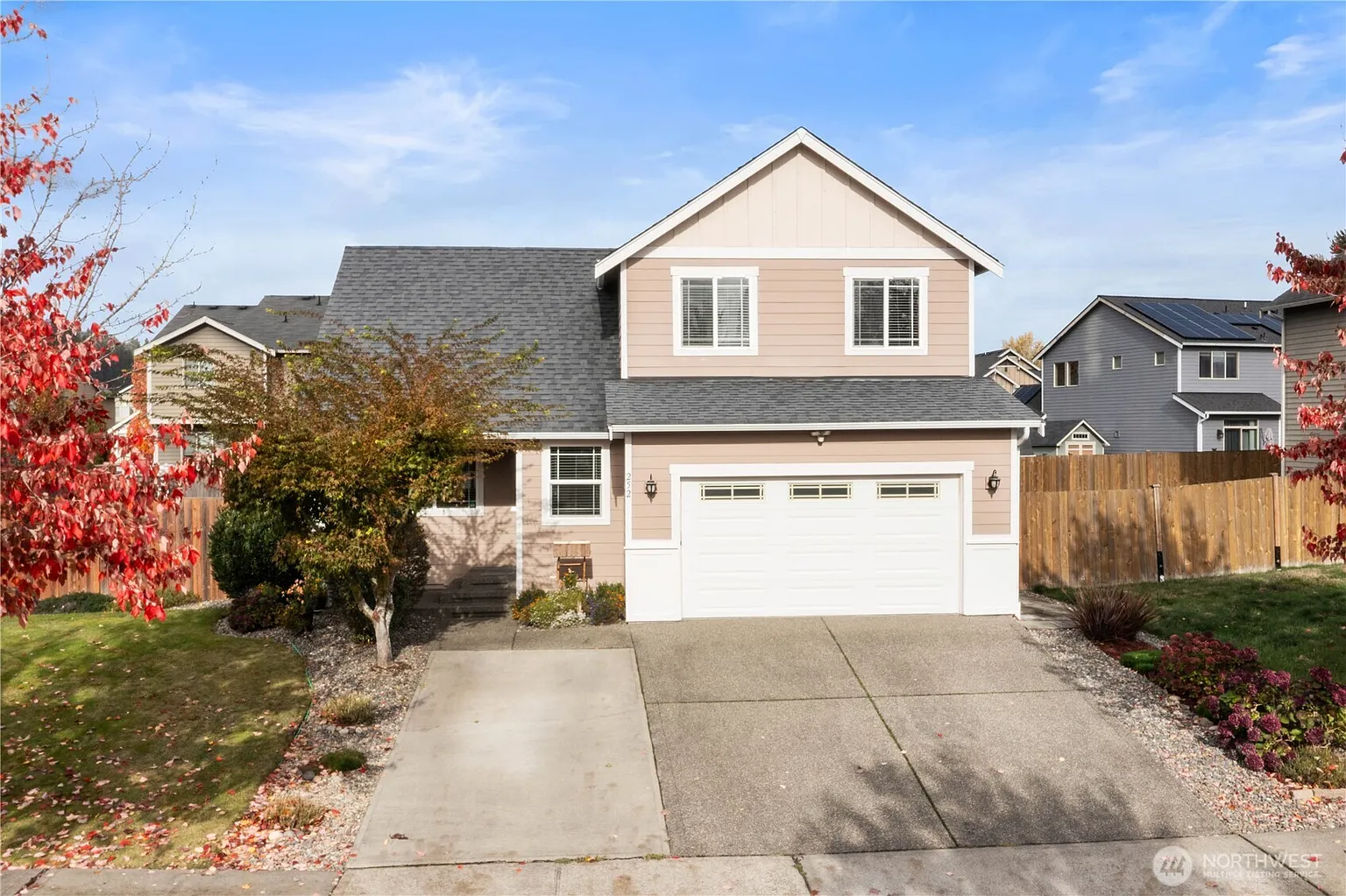 252 6th Avenue SW photo 1