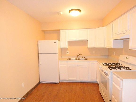 5th image of 1320 Penrod Ct