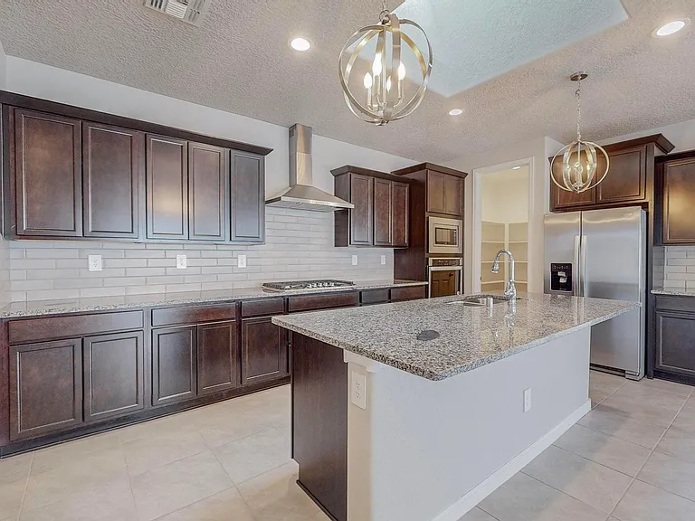 5950 Las Vacas Ct NE — Photo 17