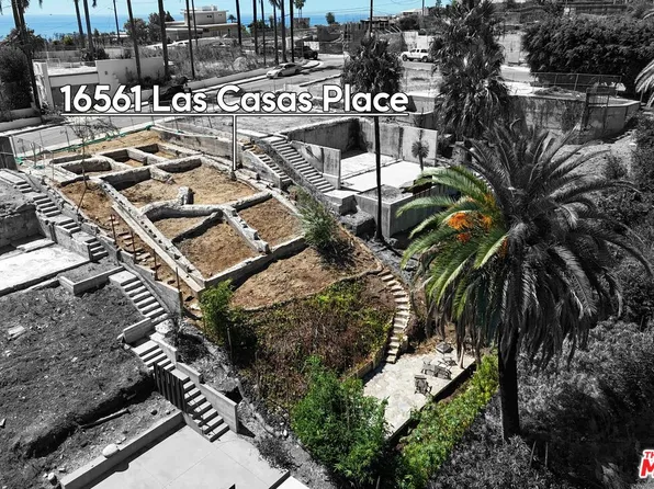 16561 Las Casas Pl, Pacific Palisades, CA 90272