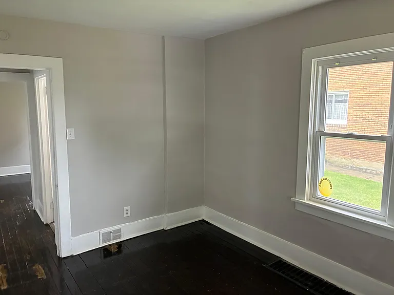112 Schley Ave — Photo 9