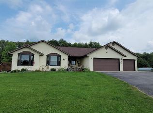 W7608 Hess Rd, Mauston, WI 53948