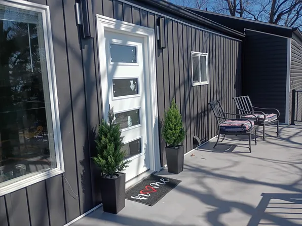 28 Arrowhead Beach Rd, Lake Ozark, MO 65049