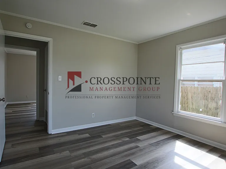 1712 Redbud Ave — Photo 20
