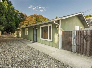 240 Gilbert Ave, Glendale, OR 97442