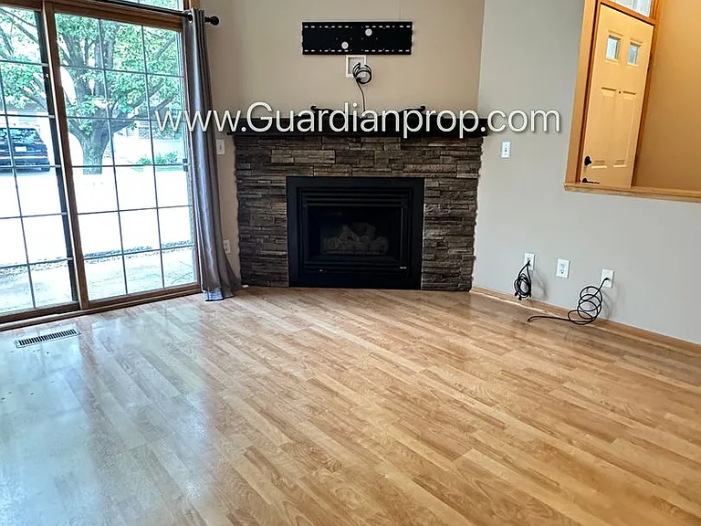 17818 Cobblestone Way — Photo 7
