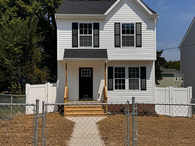 1163 W Wythe St — Photo 1