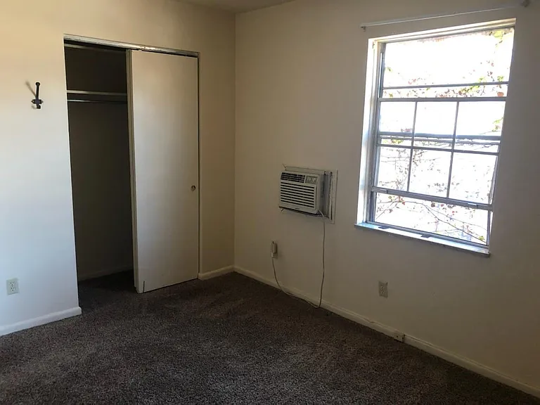1360 Highland St #B — Photo 13